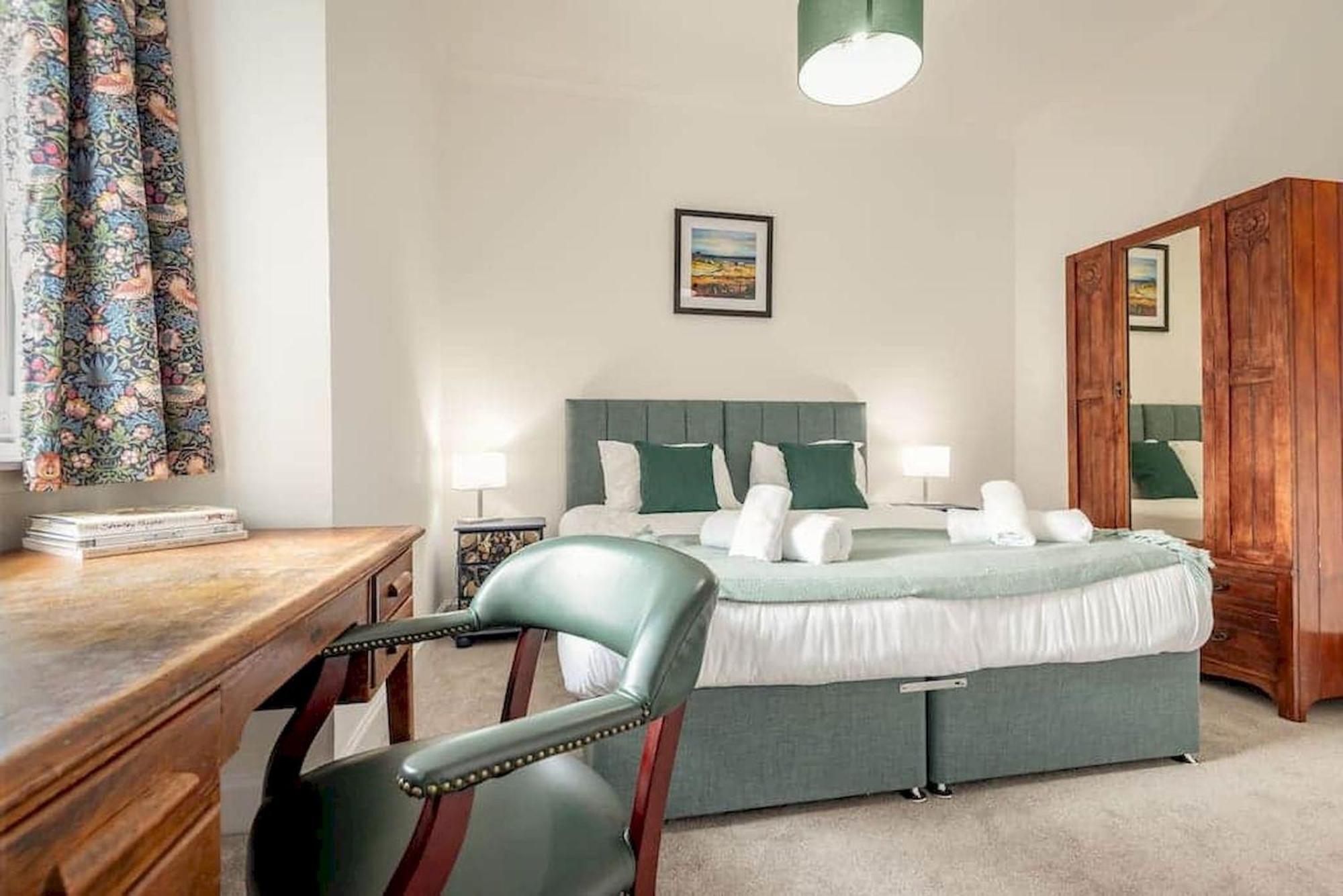 The Cross Keys Apartment - 85D Market Street 세인트앤드루스 외부 사진
